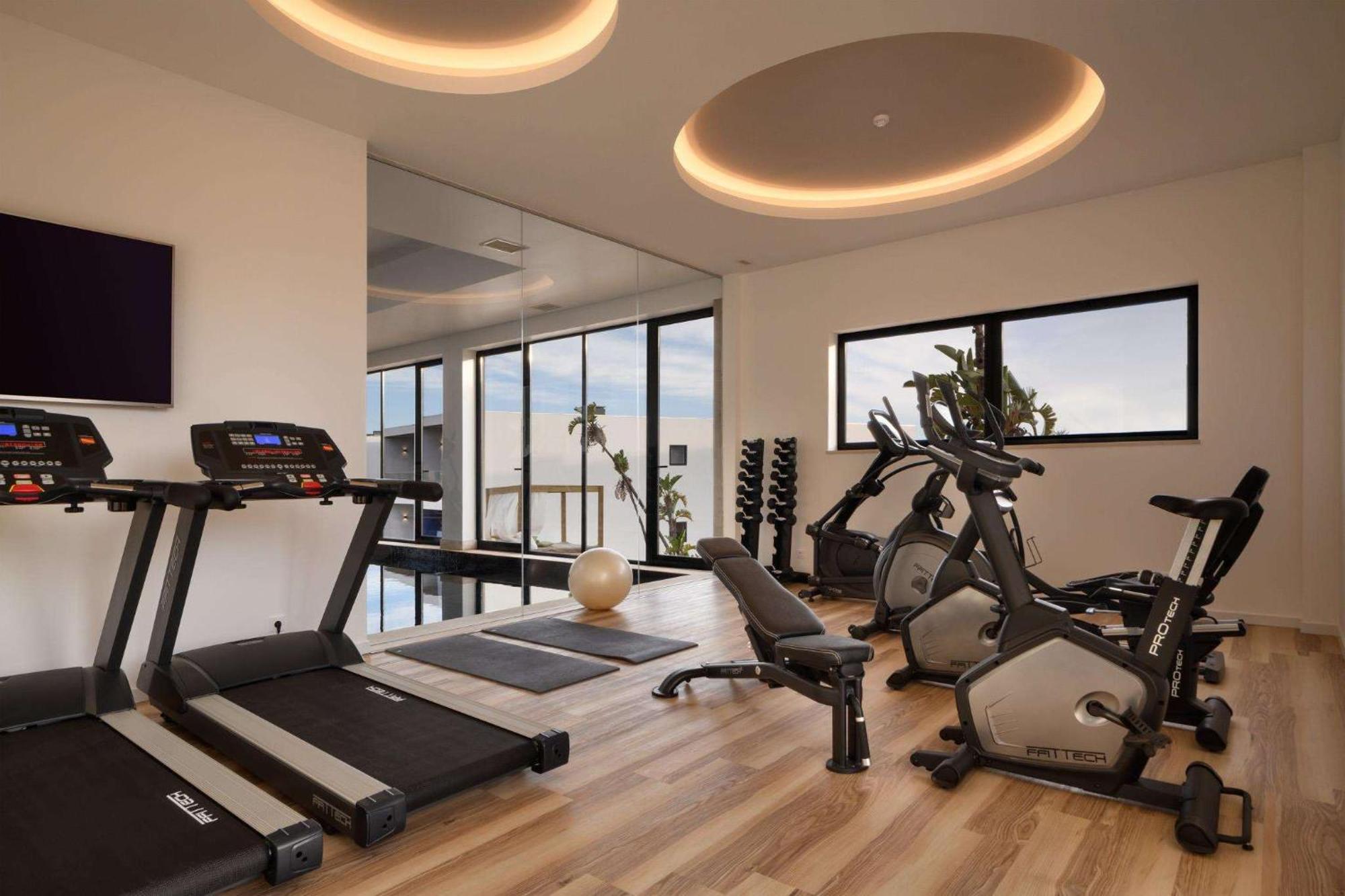 منتجع وجولف وبيتش بيستانا بلو الفور شامل الكل ألفور المظهر الخارجي الصورة The gym at the hotel
