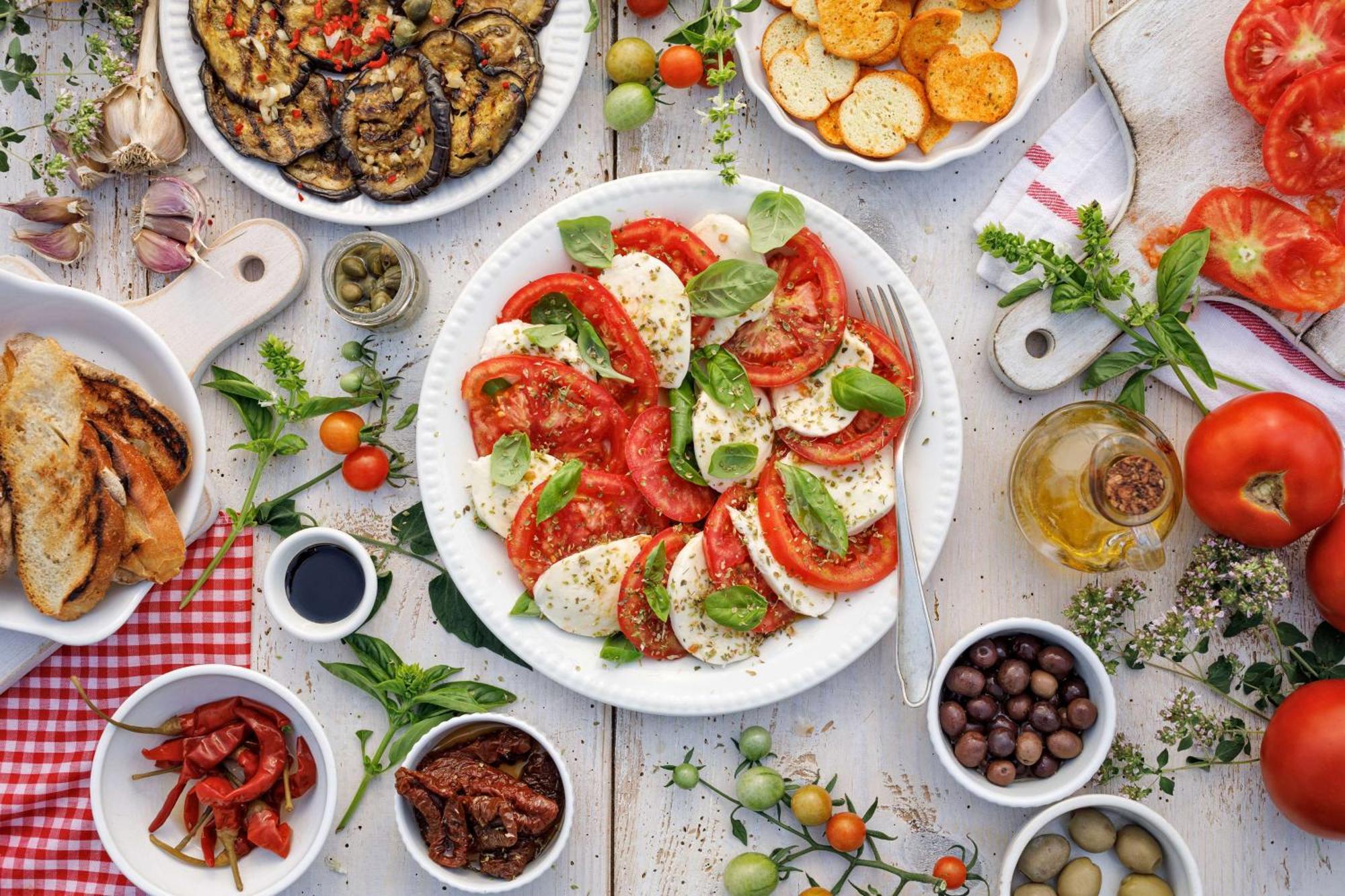 منتجع وجولف وبيتش بيستانا بلو الفور شامل الكل ألفور المظهر الخارجي الصورة A selection of Italian cuisine